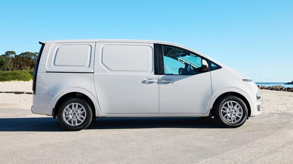 El Hyundai Staria Hybrid no puede remolcar... por ahora