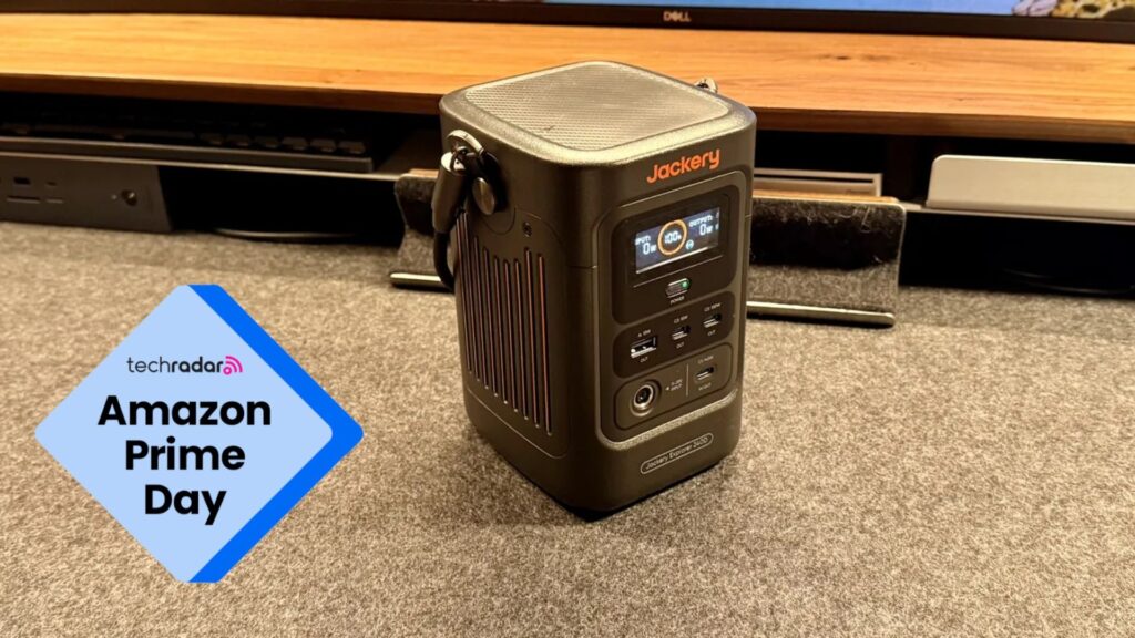 El banco de energía portátil Jackery Explorer 240D obtiene un