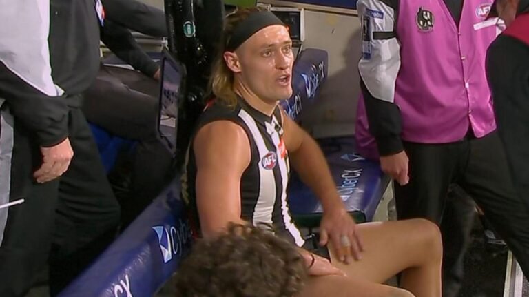 El capitán de Collingwood, Darcy Moore, se embarca en un