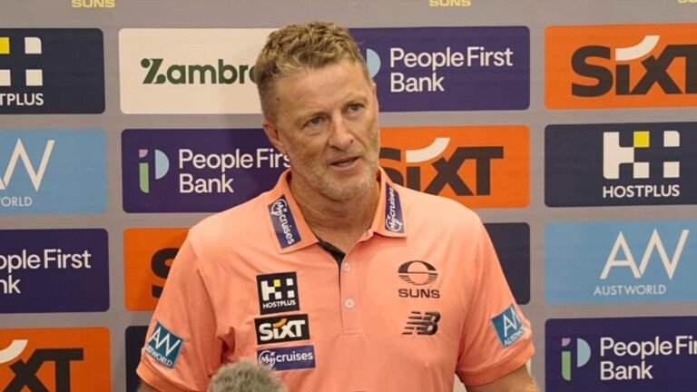 El entrenador de Gold Coast, Damian Hardwick, regresa tras informes
