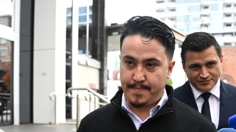 El presunto enfermero antiisraelí Ahmed Rashad Nadir gana la batalla