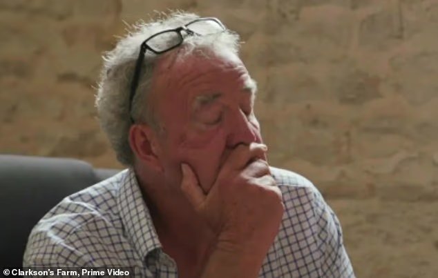 Jeremy Clarkson révèle qu'il a un cancer : l'animateur en larmes