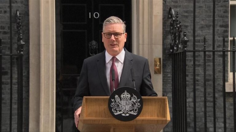 Keir Starmer dimite como primer ministro del Reino Unido