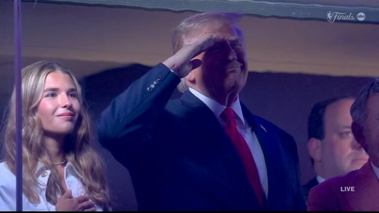 La aparición de Trump en el partido de las Finales
