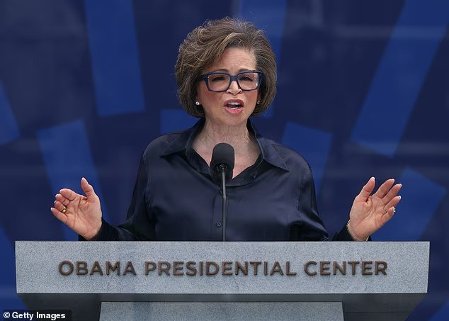 La cérémonie de l'Obama Center s'ouvre sur une « reconnaissance