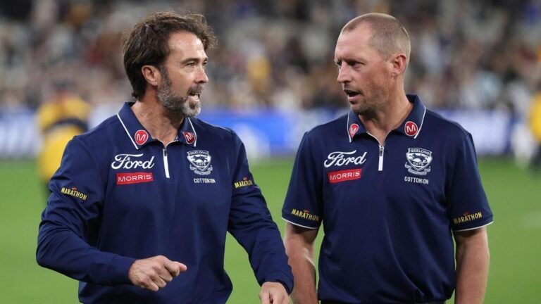 La enfermedad de Chris Scott pone al contendiente como entrenador