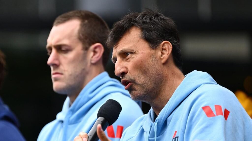 La entrenadora de NSW, Laurie Daley, no se mete con