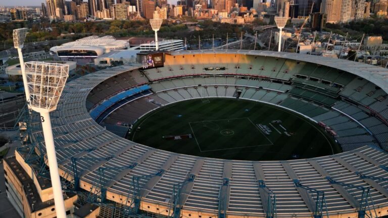 La renovación del stand Shane Warne del MCG se estima