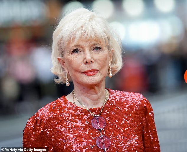 La star de 60 Minutes, 84 ans, signe un nouveau