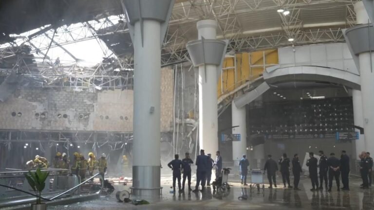 Las últimas imágenes muestran la destrucción masiva en el aeropuerto