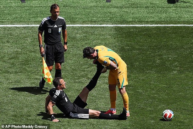 Le moment humiliant où un arbitre de la Coupe du