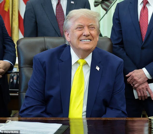 Le président Trump tombe amoureux du « modèle masculin »