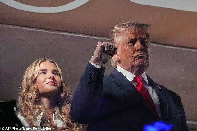 Le relooking MAGA de Kai : la petite-fille de Trump étonne
