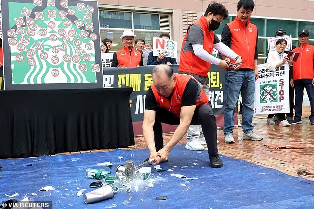 Le stratagème marketing de Starbucks se retourne contre lui alors