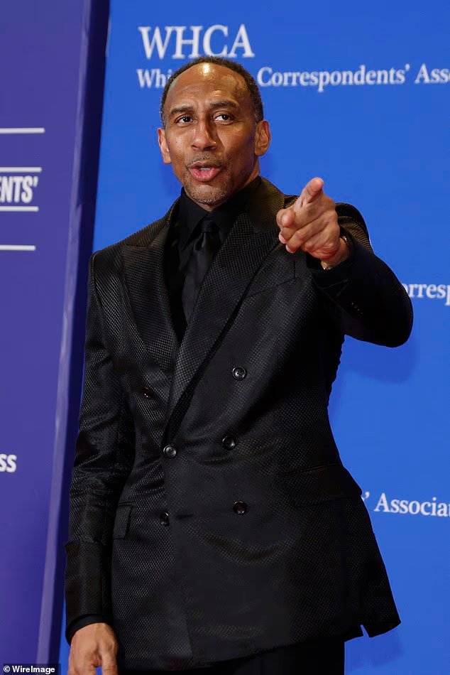 Le super fan des Knicks, Stephen A. Smith, supplie Donald