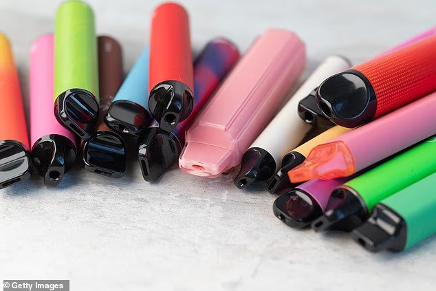 Le vapotage modifie des milliers de gènes liés au cancer,