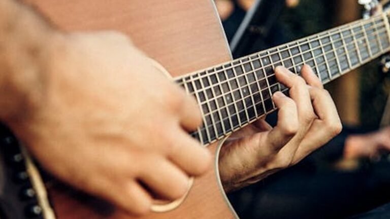 Les outils musicaux IA permettent au musicien londonien Samuel Smith