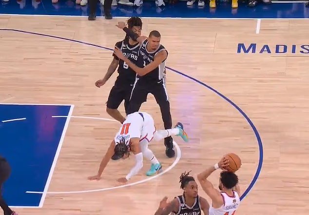 Les superstars de la NBA Victor Wembanyama et Jaylen Brunson