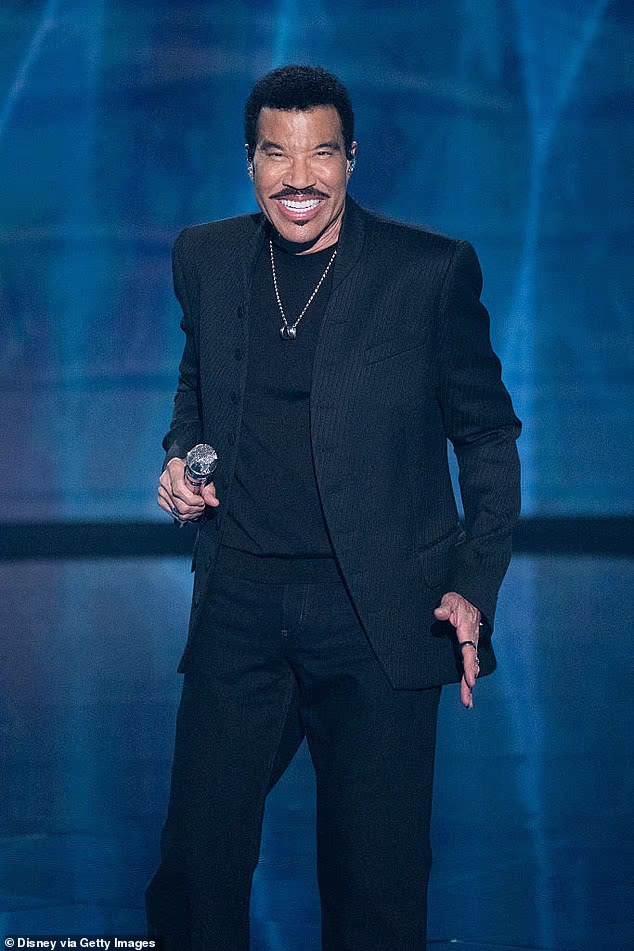 Lionel Richie, 77 ans, a annulé un concert après être