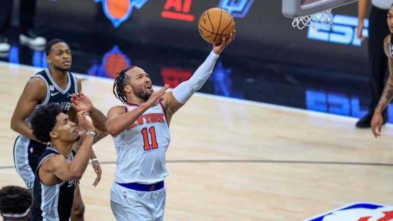 Los New York Knicks protagonizaron una remontada épica para llevarse