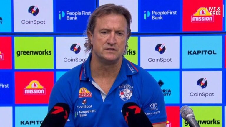 Luke Beveridge insta a la AFL a trasladar el draft