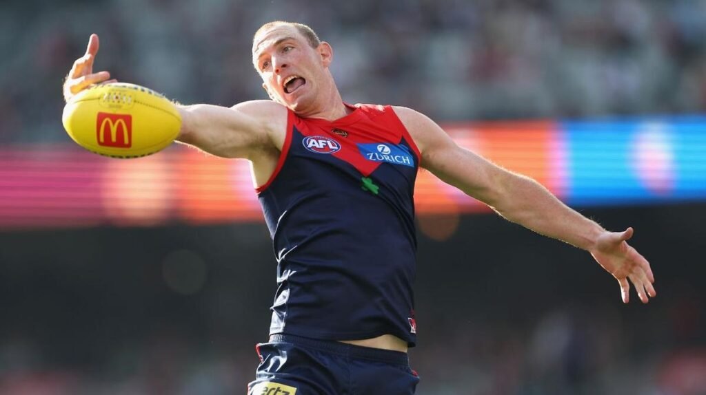 Melbourne insta a que Harrison Petty sea eliminado después de