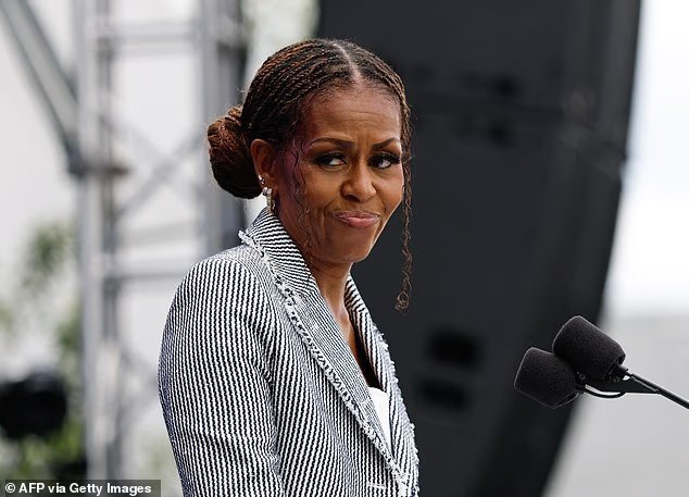 « Michelle Obama est complètement balistique » : des initiés