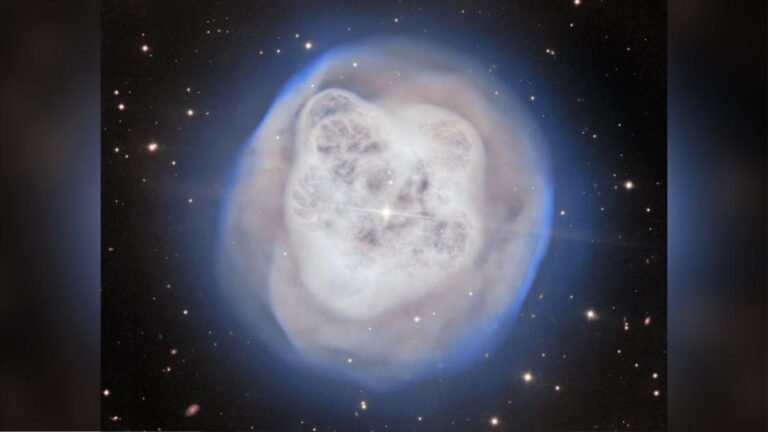 Nebulosa de la Bola de Cristal: Muerte de una estrella