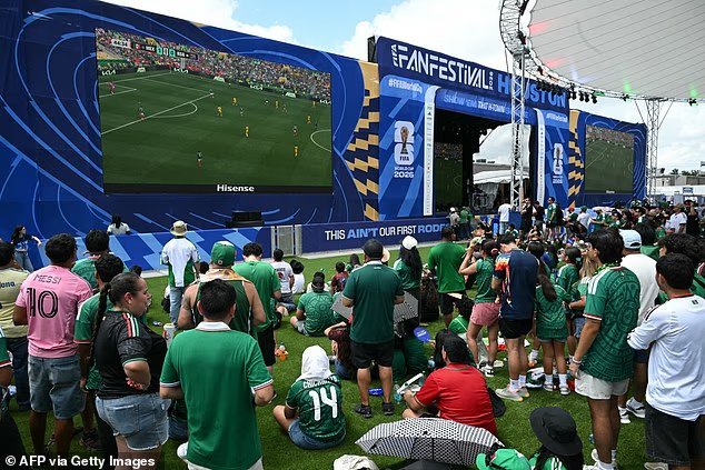 Nouveau chaos lors de la Coupe du Monde alors que