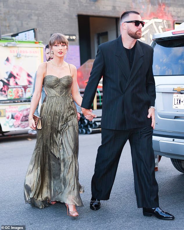 Taylor Swift et Travis Kelcey se sont mariés dans « un