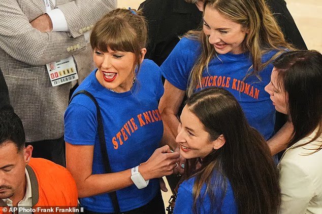 Taylor Swift fait monter la barre pour un mariage SANS