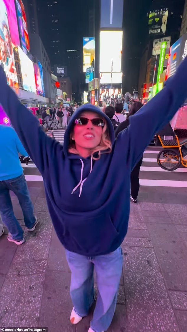 Times Square de Sydney Sweeney est exposé par les chercheurs
