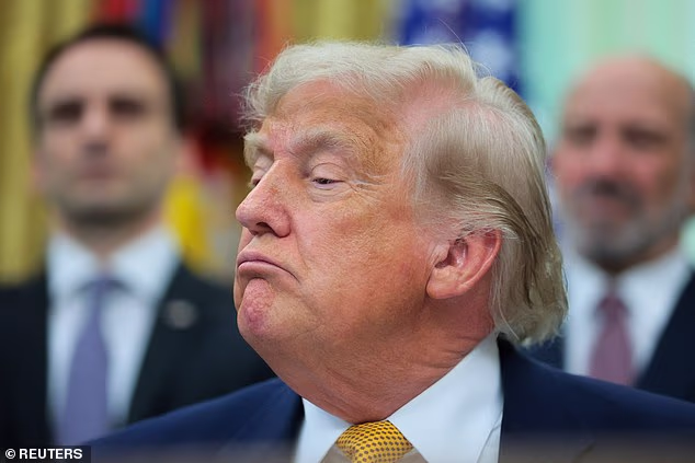 Trump rejette son propre projet de loi sur le logement