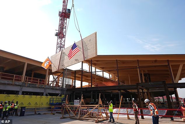 Un ouvrier du bâtiment retrouvé mort dans le plafond du