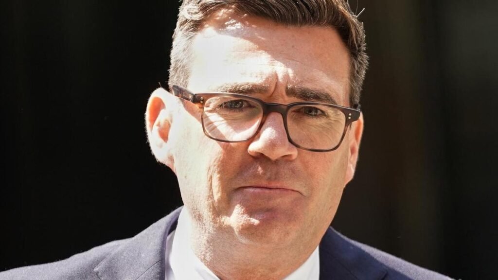 Andy Burnham fue elegido líder laborista del Reino Unido en