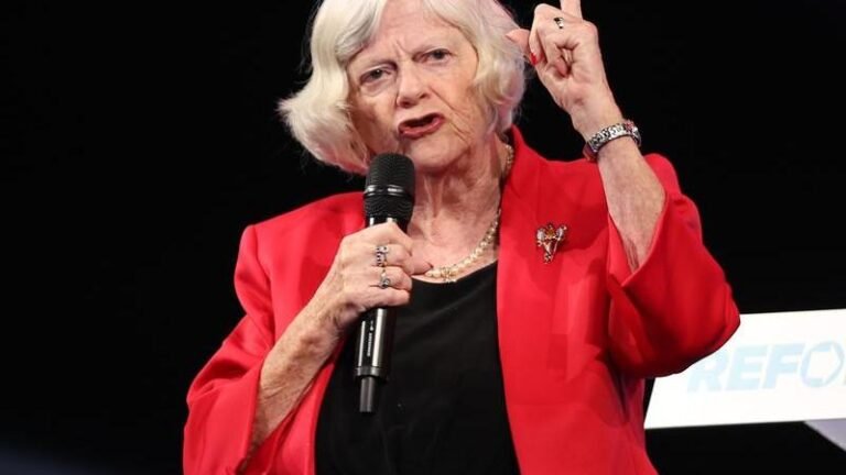Ann Widdecombe: La policía antiterrorista del Reino Unido se hace