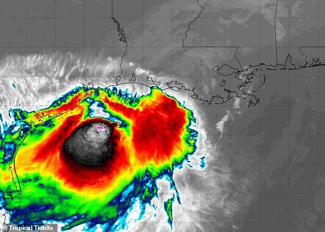 Avertissements d'évacuation urgents alors que la tempête tropicale Bertha a