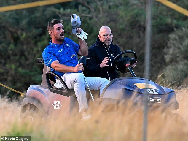 Bryson DeChambeau crie contre le responsable des règles lors de