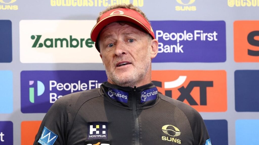 Damian Hardwick se disculpa después de 'reaccionar exageradamente' ante la