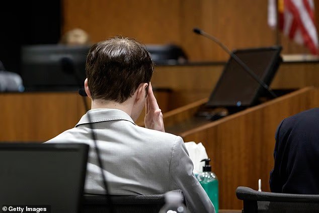 Des images montées du suspect du meurtre de Charlie Kirk