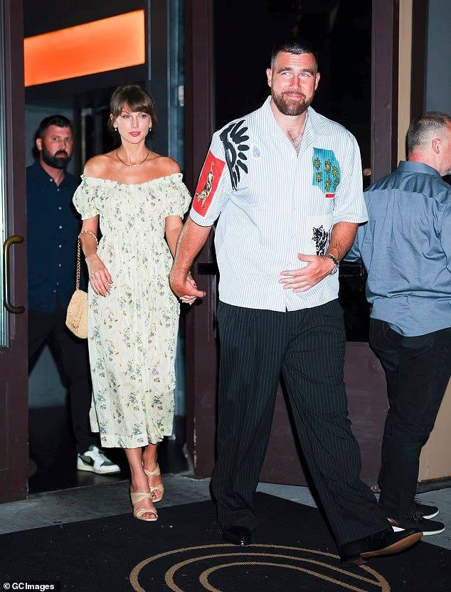 Des stars fatiguées descendent à New York alors que les