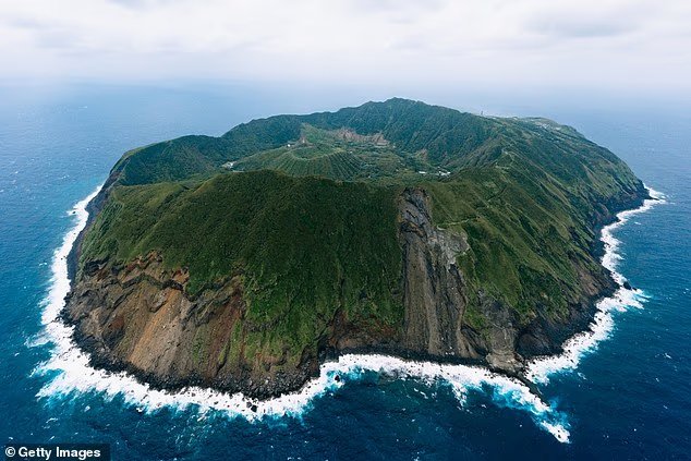 Des villes du monde entier construites dans des endroits incroyables