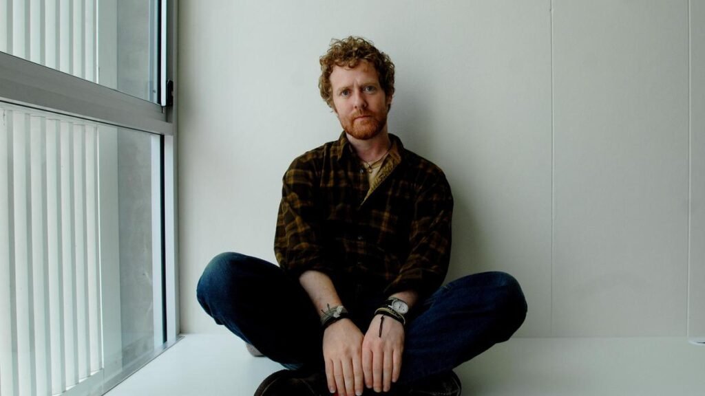 El compositor irlandés ganador del Oscar Glenn Hansard muere en