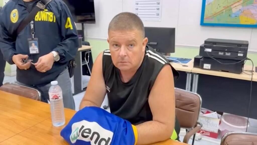 El encuentro de una madre tailandesa con el acusado asesino