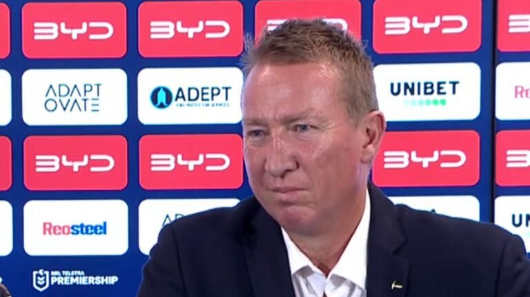 El entrenador de los Roosters, Trent Robinson, sorprendido por el
