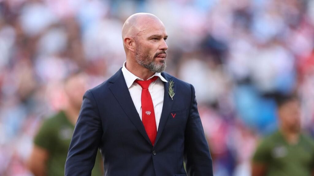 El entrenador interino de los Dragons, Dean Young, llama al