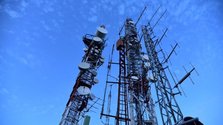 El mástil robótico de IA albanés de Vodafone prueba la