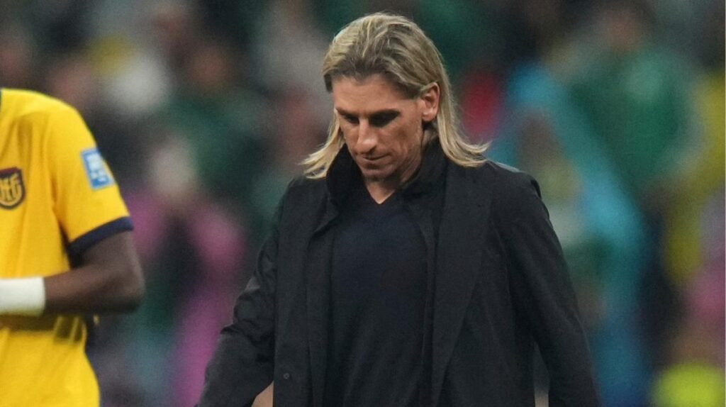 El técnico de Ecuador, Sebastián Béquez, renunció tras la derrota