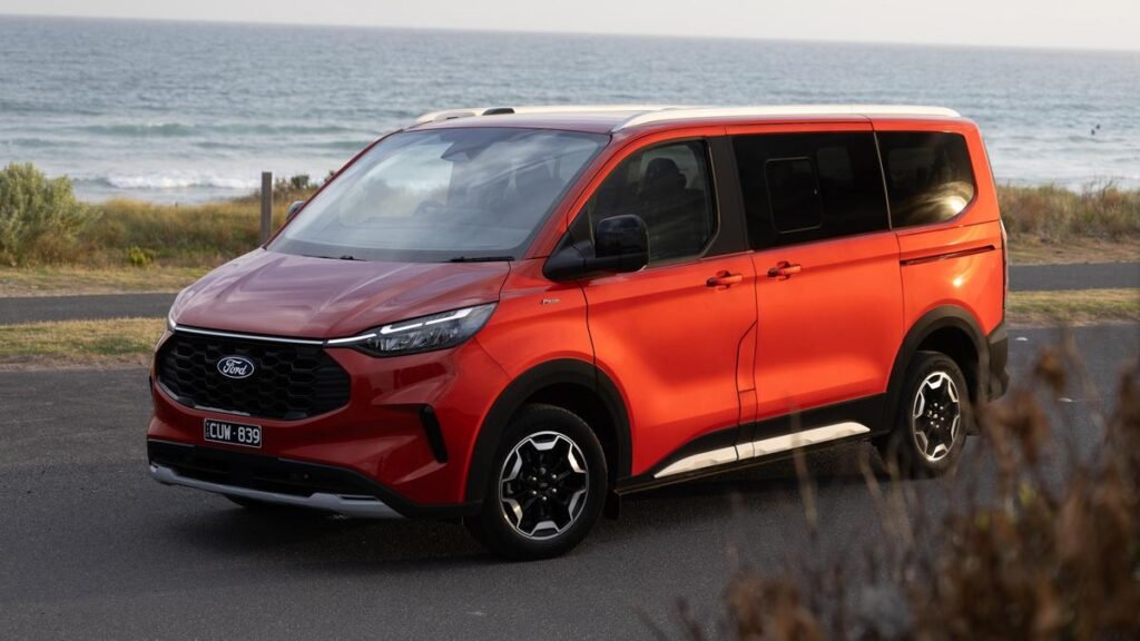 FORD TRANSIT CUSTOM Y TOURNEO RETIRADOS DEL RETIRADO
