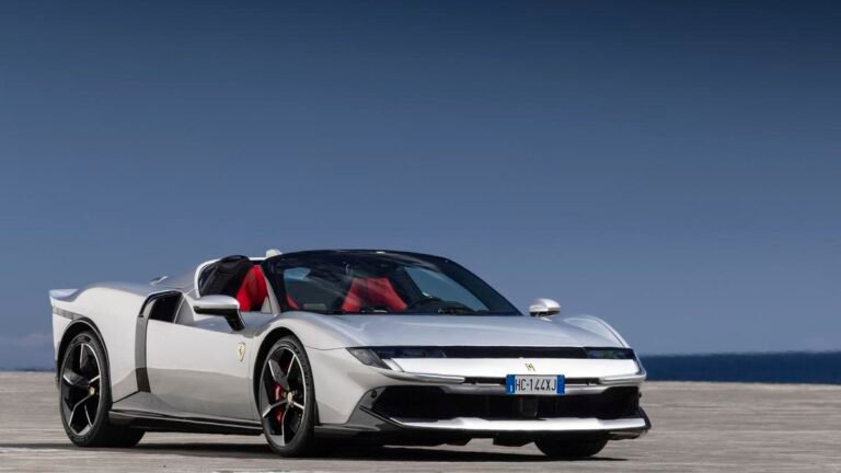 Ferrari consideró faros emergentes para su nuevo Testarossa